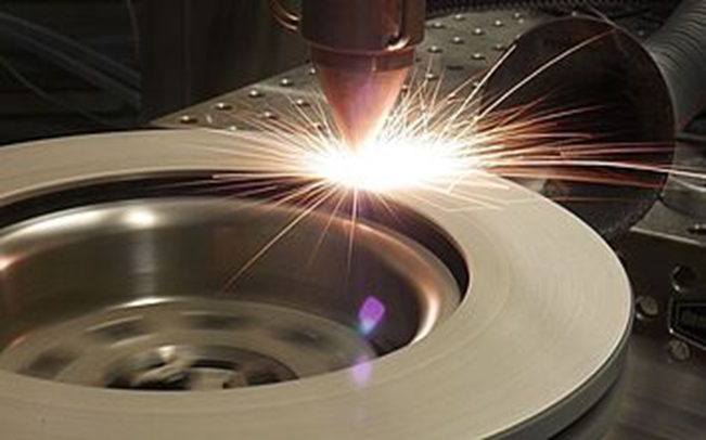 laser cladding process used to manufacture a car’s rim