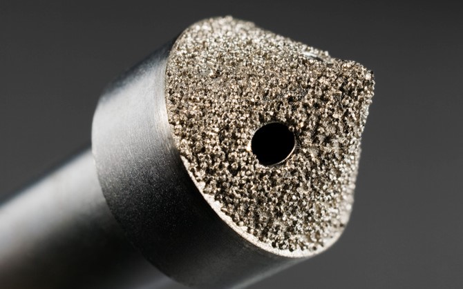 Diamonds on the surface of cutting tool