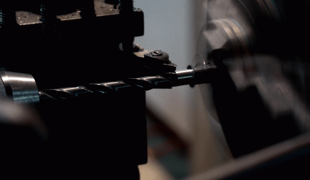 Milling Machine Vs. Lathe: What’s the Difference?