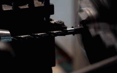 Milling Machine Vs. Lathe: What’s the Difference?