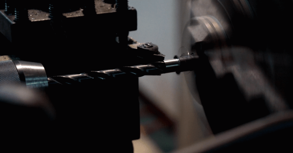 Milling Machine Vs. Lathe What’s the Difference?