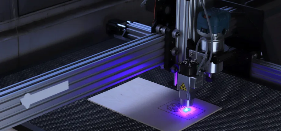 Plasma beam on a metal sheet