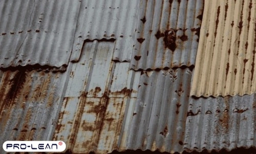 A rusty roof made up of galvanized steel