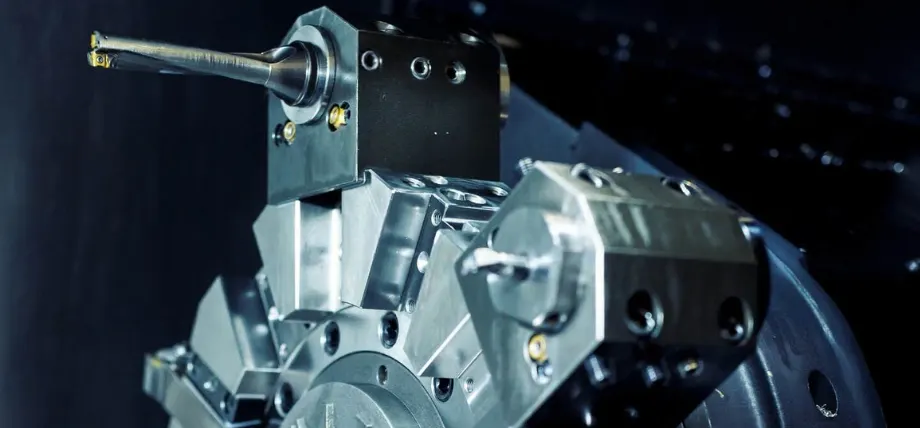 Multiple CNC turning tools attached to a turning center