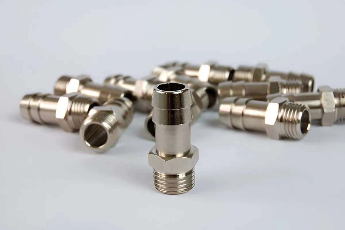 Plated steel connectors with a bright metallic finish