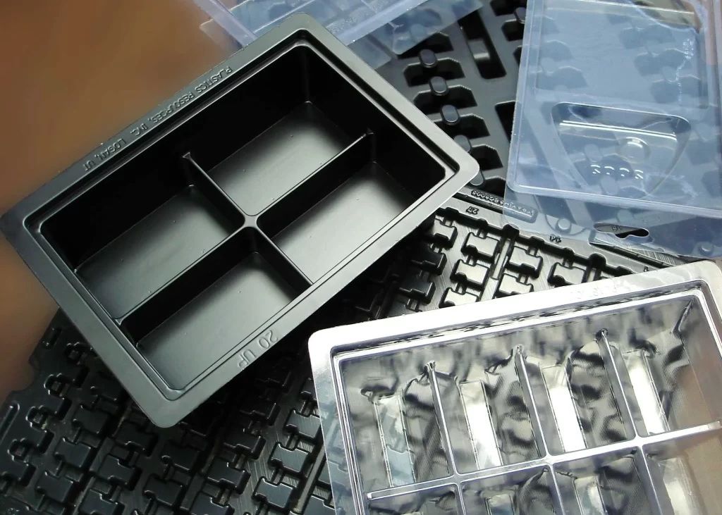Thermoform plastic boxes