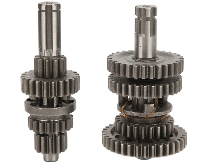 Two transmission shafts with multiple interlocking gears 