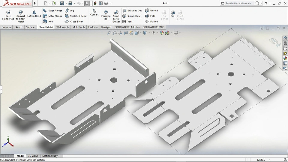 A screenshot of designing a sheet metal flange on SolidWorks