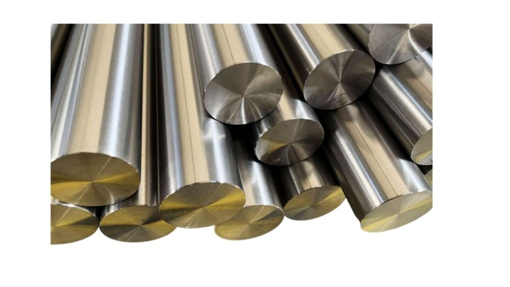 A pile of raw austenitic stainless steel rods for turning 