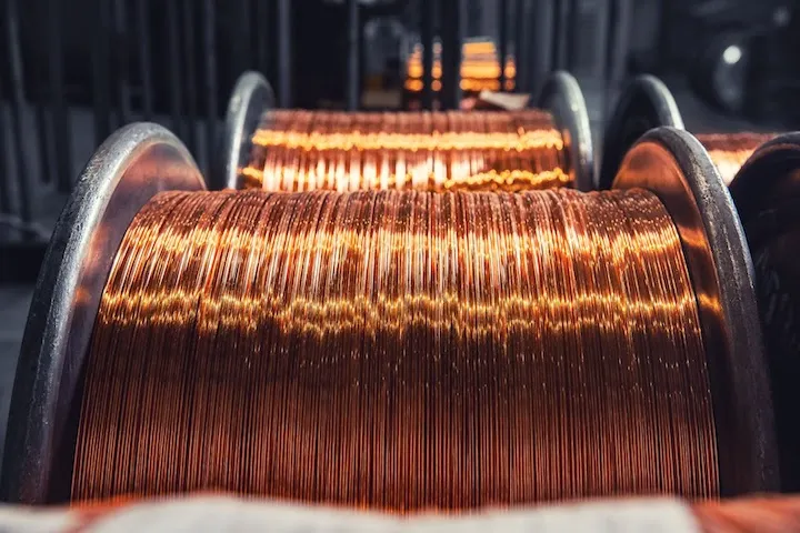 thin copper wires rolled tightly over the metallic spools