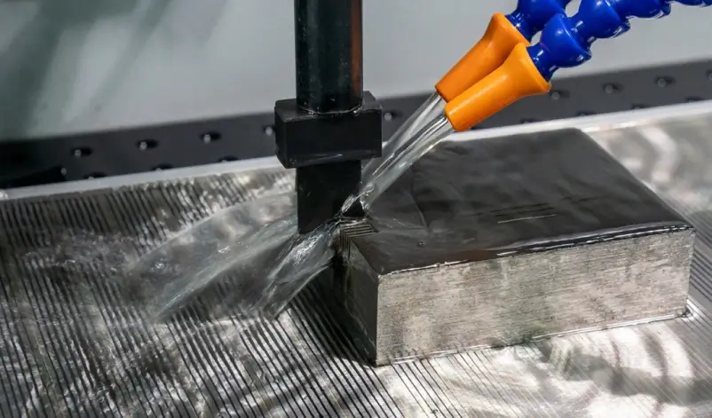Shaped electrode and dielectric flushing during sinker EDM machining